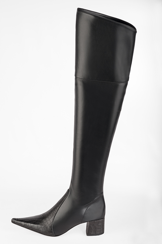 Satin black women's leather thigh-high boots. Pointed toe. Medium block heels. Made to measure. Profile view - Florence KOOIJMAN